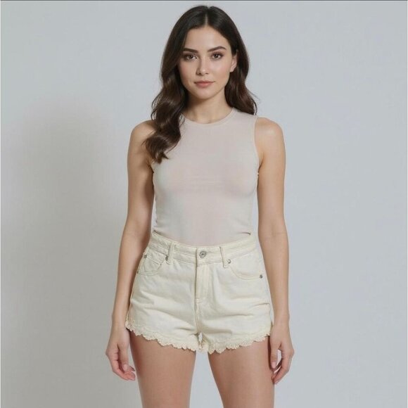 Almost Famous ✦ Lace-Trim Denim Shorts ✦ White Cotton/Spandex Cutoffs Sz 7 EUC - Picture 1 of 10